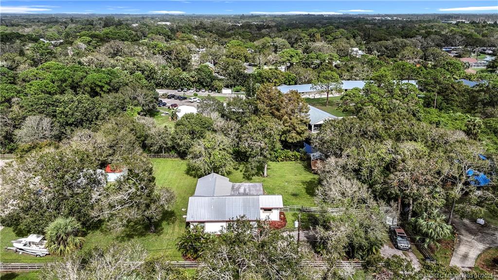 The property goes all the way over to where the bo