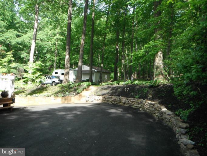 7525 Old Columbia Road Laurel, MD 20723 - Photo 15 of 29 Driveway wraps around to detached garage