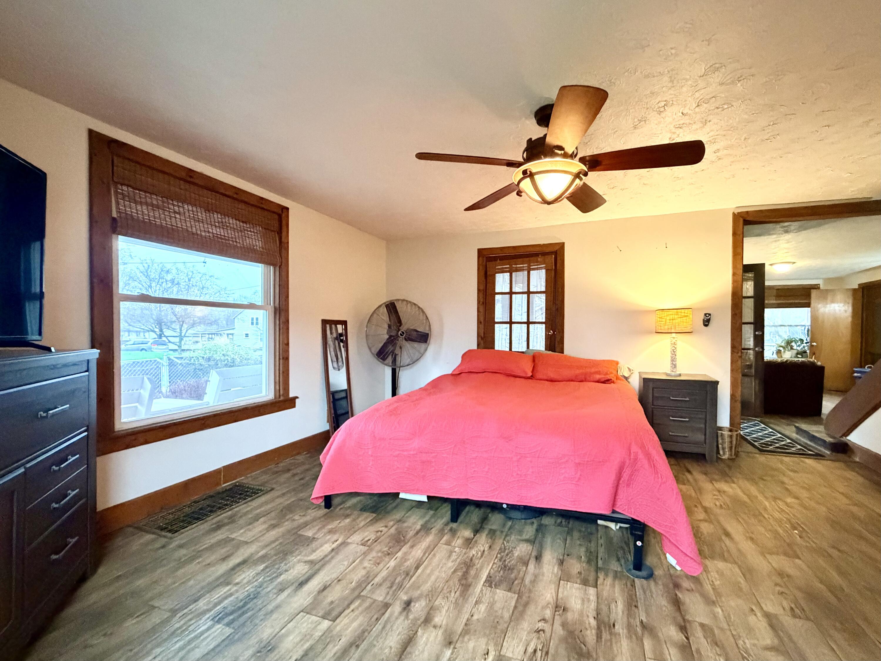 208 South Church Street Coloma, MI 49038 - Photo 11 of 30 IMG_6589