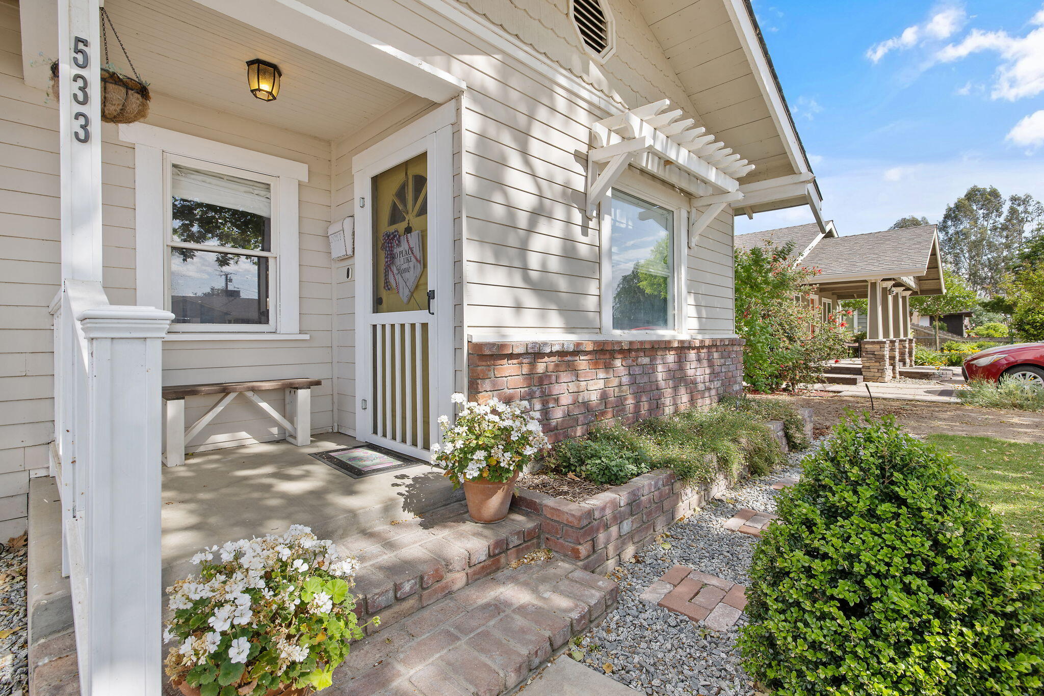 533 South E Street Exeter, CA 93221 - Photo 2 of 40 4-web-or-mls-713A3573