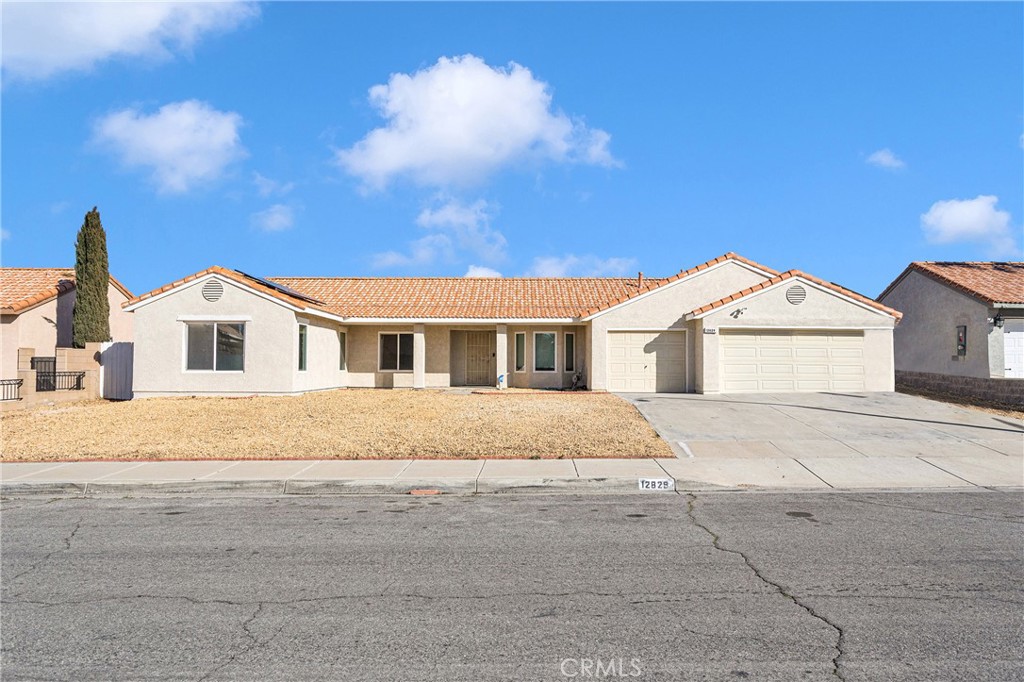 12829 Cobalt Road Victorville, CA 92392 - Photo 1 of 45