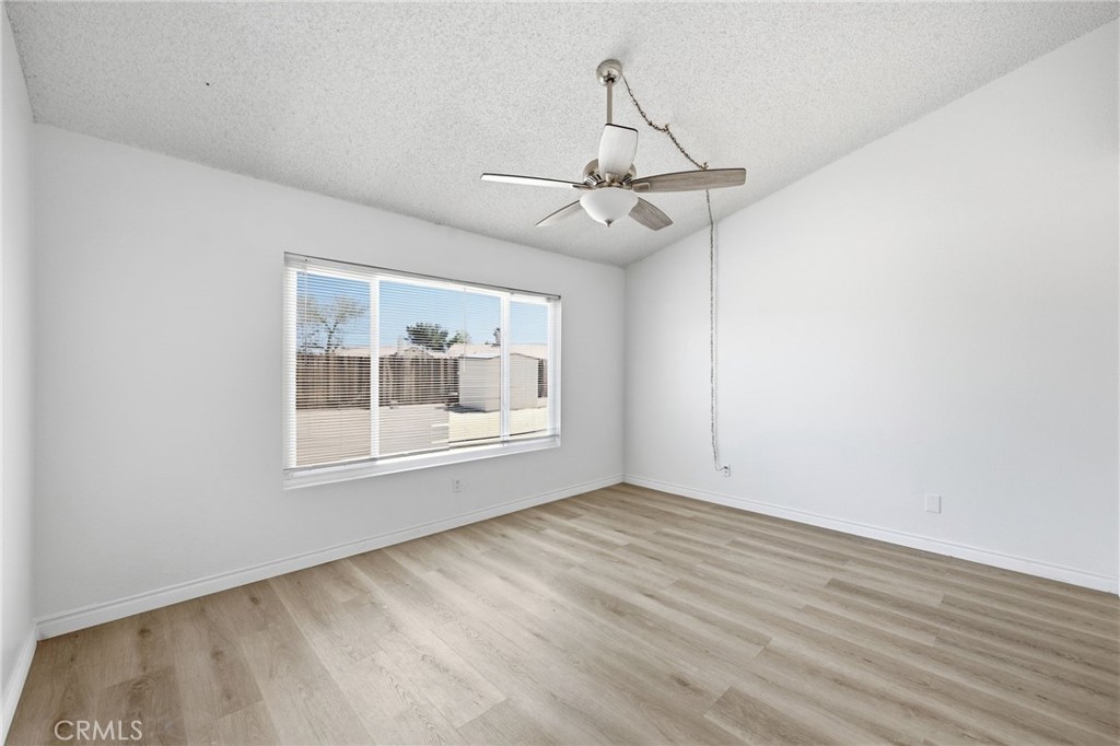 12829 Cobalt Road Victorville, CA 92392 - Photo 21 of 45