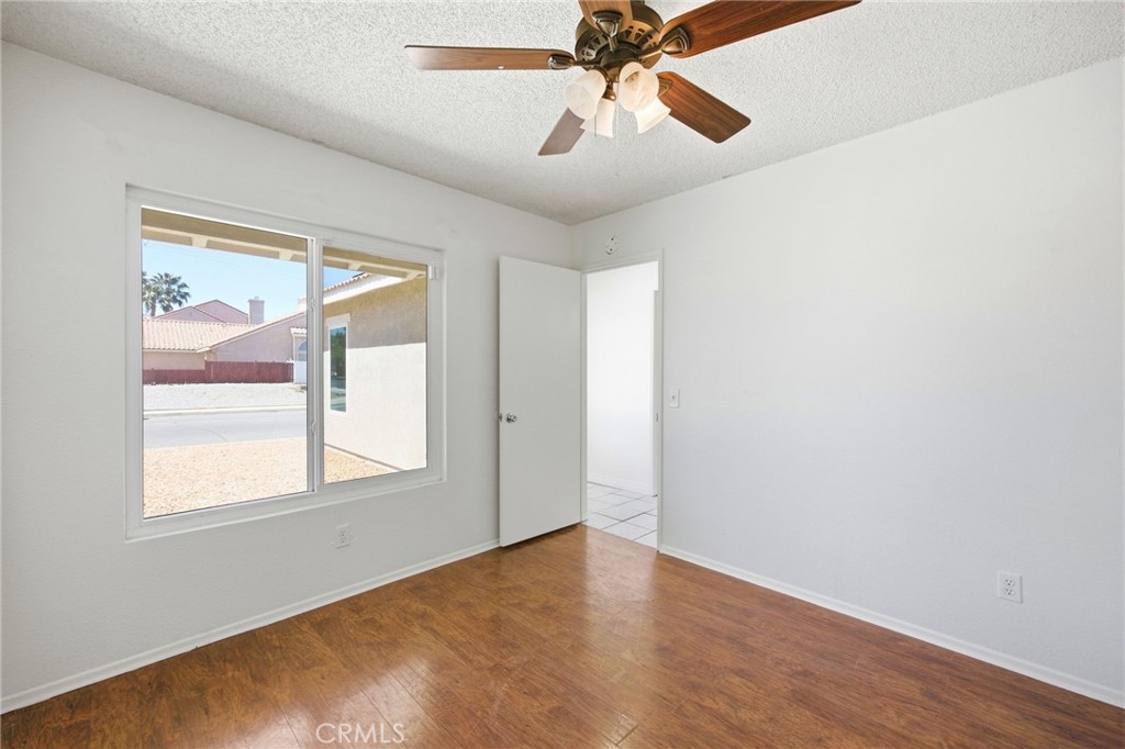 12829 Cobalt Road Victorville, CA 92392 - Photo 27 of 45