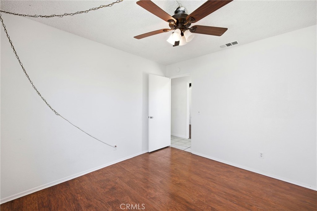 12829 Cobalt Road Victorville, CA 92392 - Photo 33 of 45