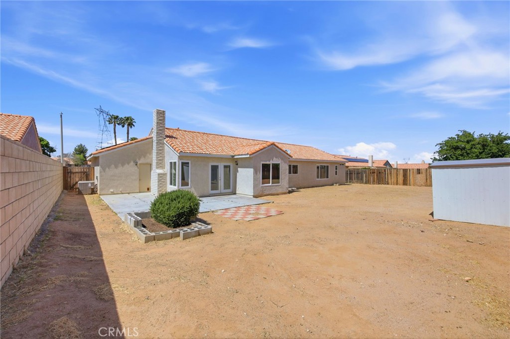 12829 Cobalt Road Victorville, CA 92392 - Photo 37 of 45