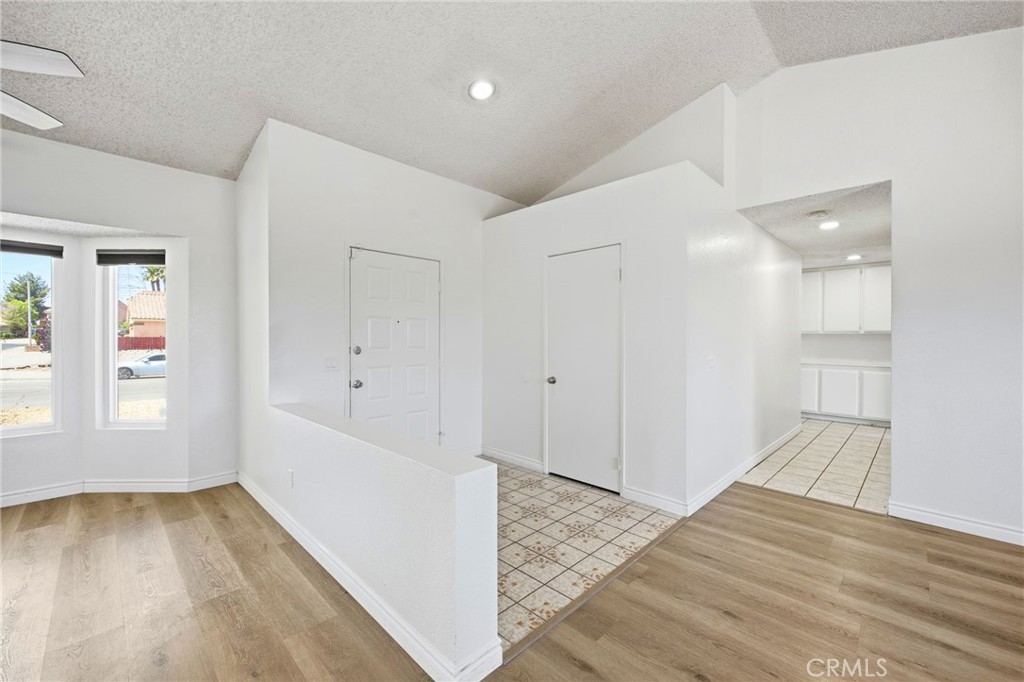 12829 Cobalt Road Victorville, CA 92392 - Photo 6 of 45