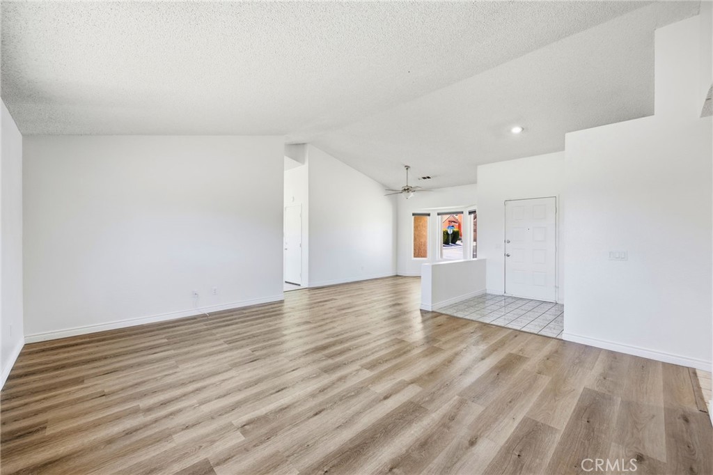 12829 Cobalt Road Victorville, CA 92392 - Photo 8 of 45