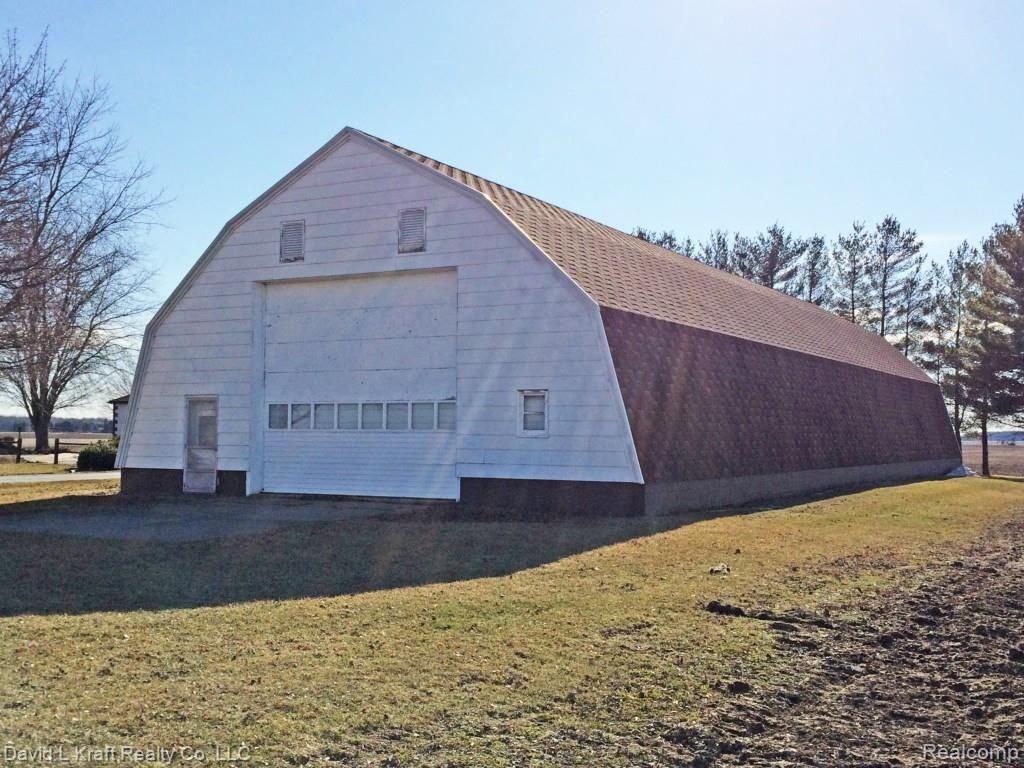 6355 Rick Road Unionville, MI 48767 - Photo 25 of 25 6355RickRdOutbuildingFront.jpg