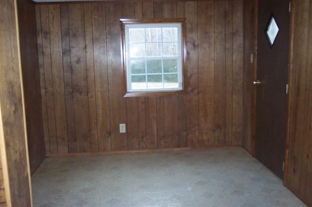 739 Smith Road Laurens, SC 29360 - Photo 8 of 12 Gallery Image 8