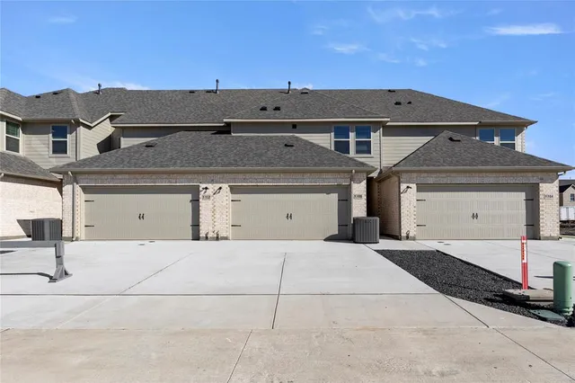 $269,699 | 5308 Cariway Drive, Royse City, TX 75189