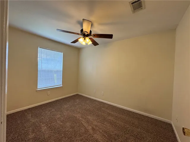 $1,195 | 1009 B Autumn Circle, College Station, TX 77840