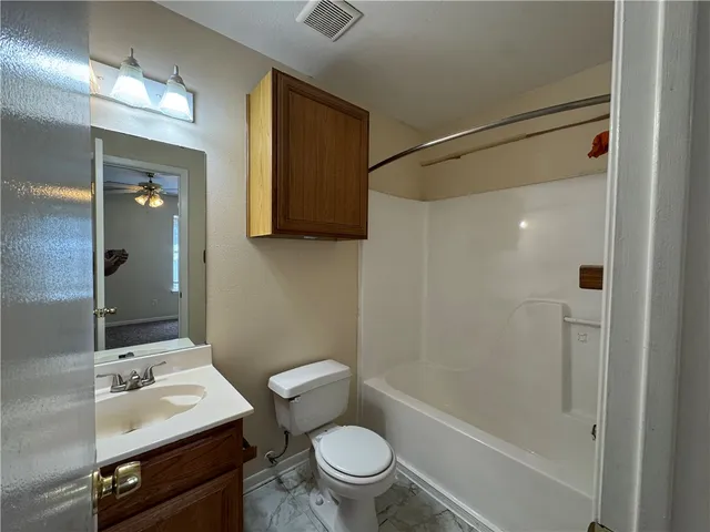 $1,195 | 1009 B Autumn Circle, College Station, TX 77840