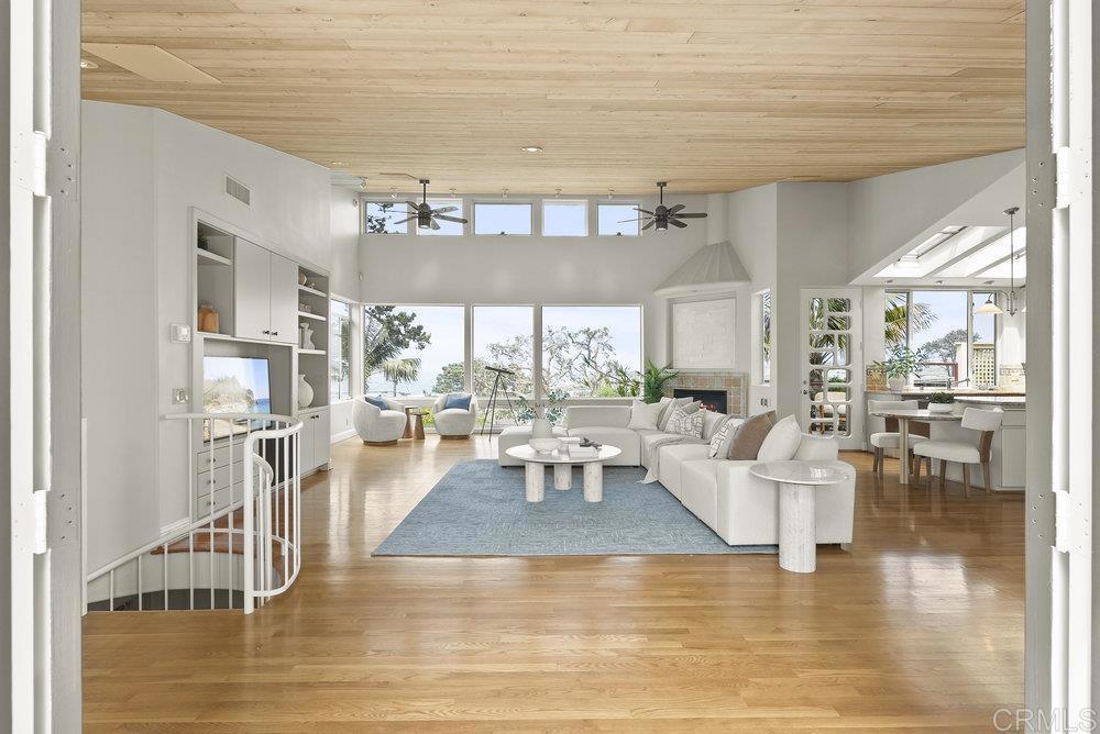 320 Bellaire Street Del Mar, CA 92014 - Photo 3 of 20