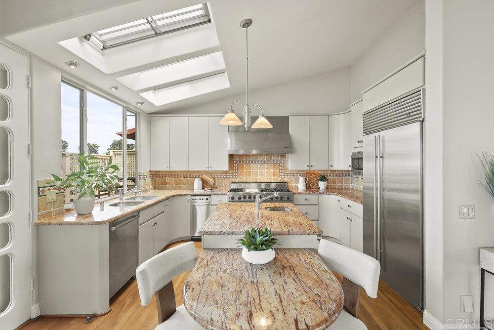 320 Bellaire Street Del Mar, CA 92014 - Photo 9 of 20