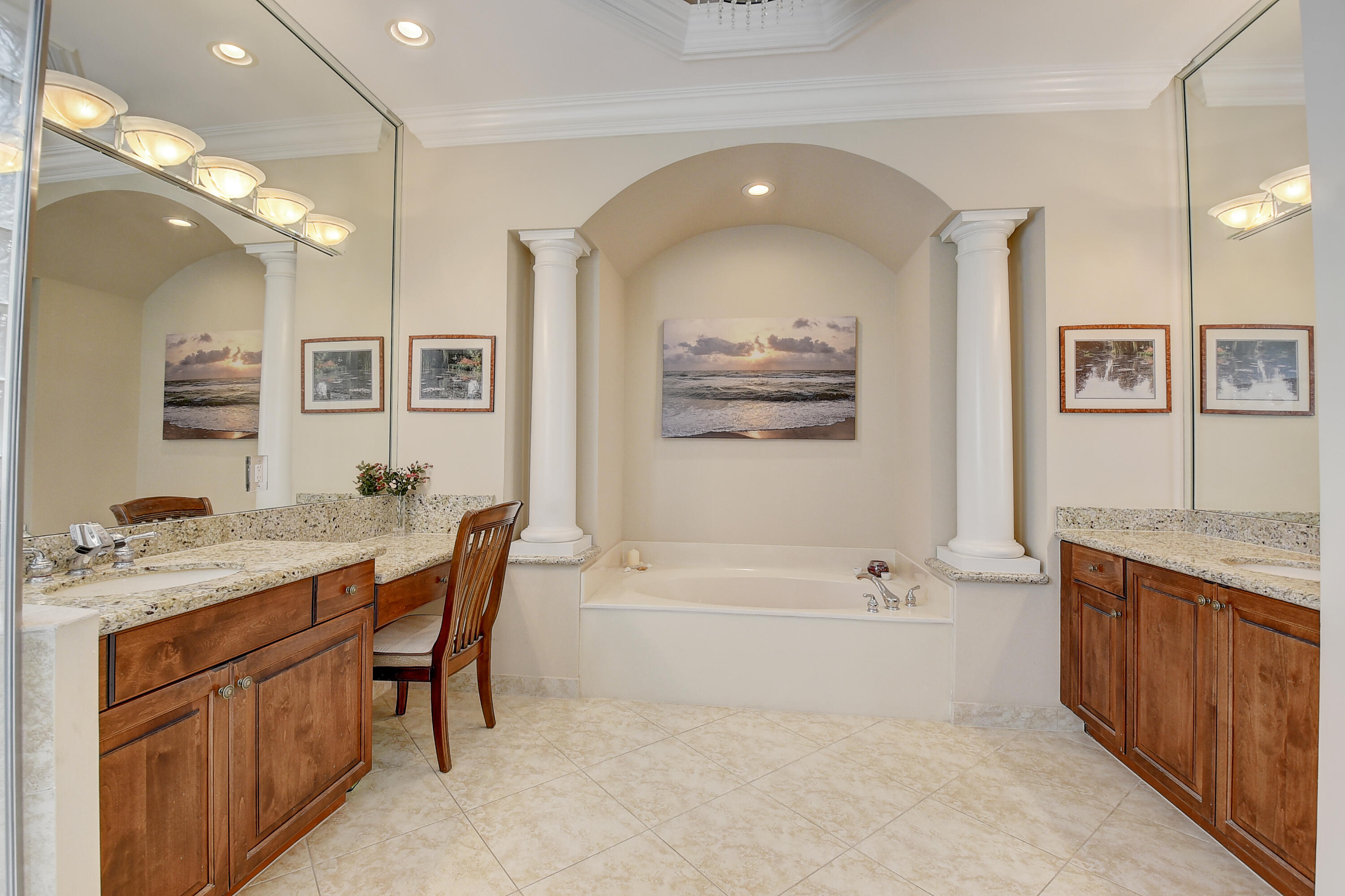 9367 Ivory Isle Road Boynton Beach, FL 33473 - Photo 22 of 69 MAIN BATH