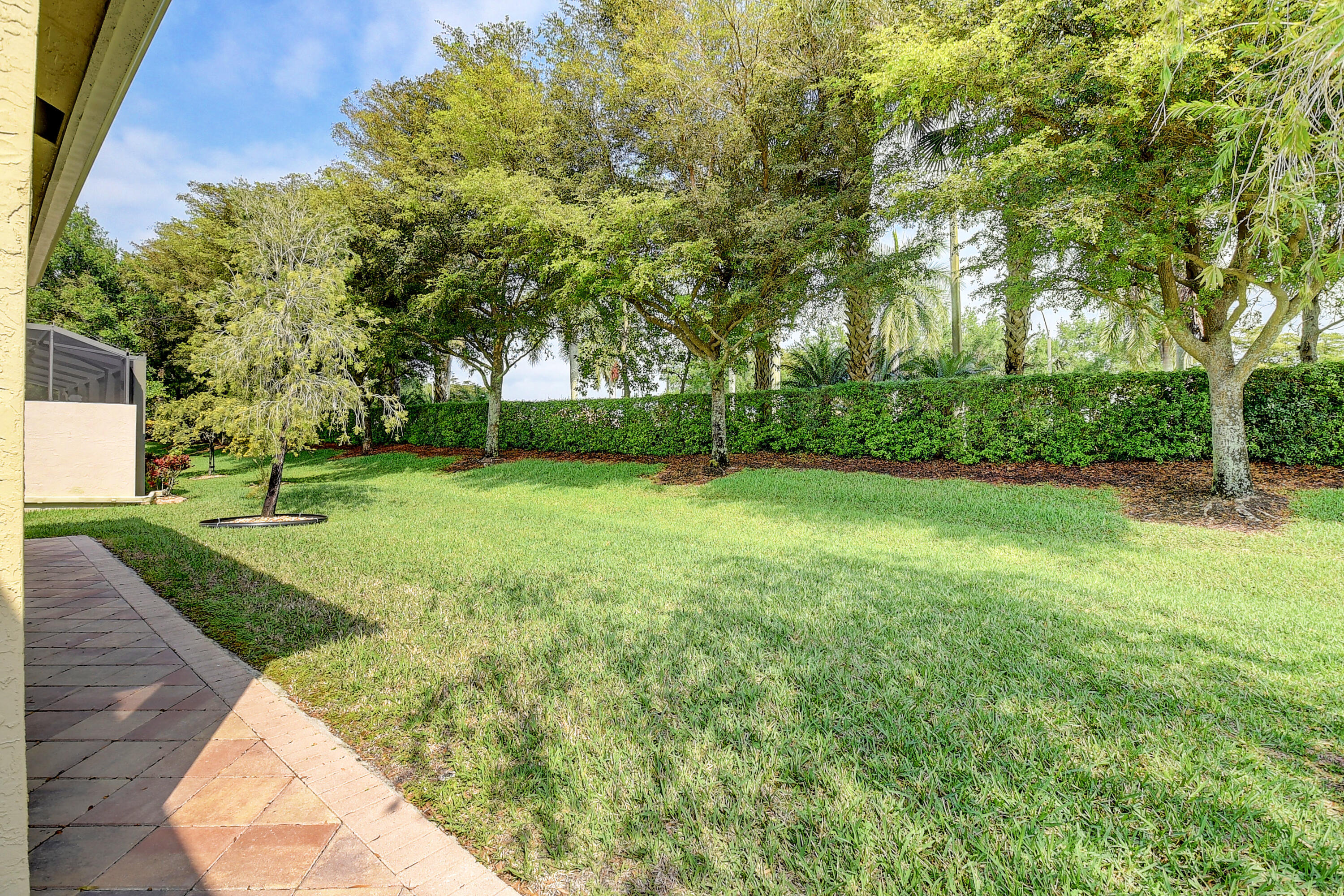9367 Ivory Isle Road Boynton Beach, FL 33473 - Photo 38 of 69 GARDEN VIEW