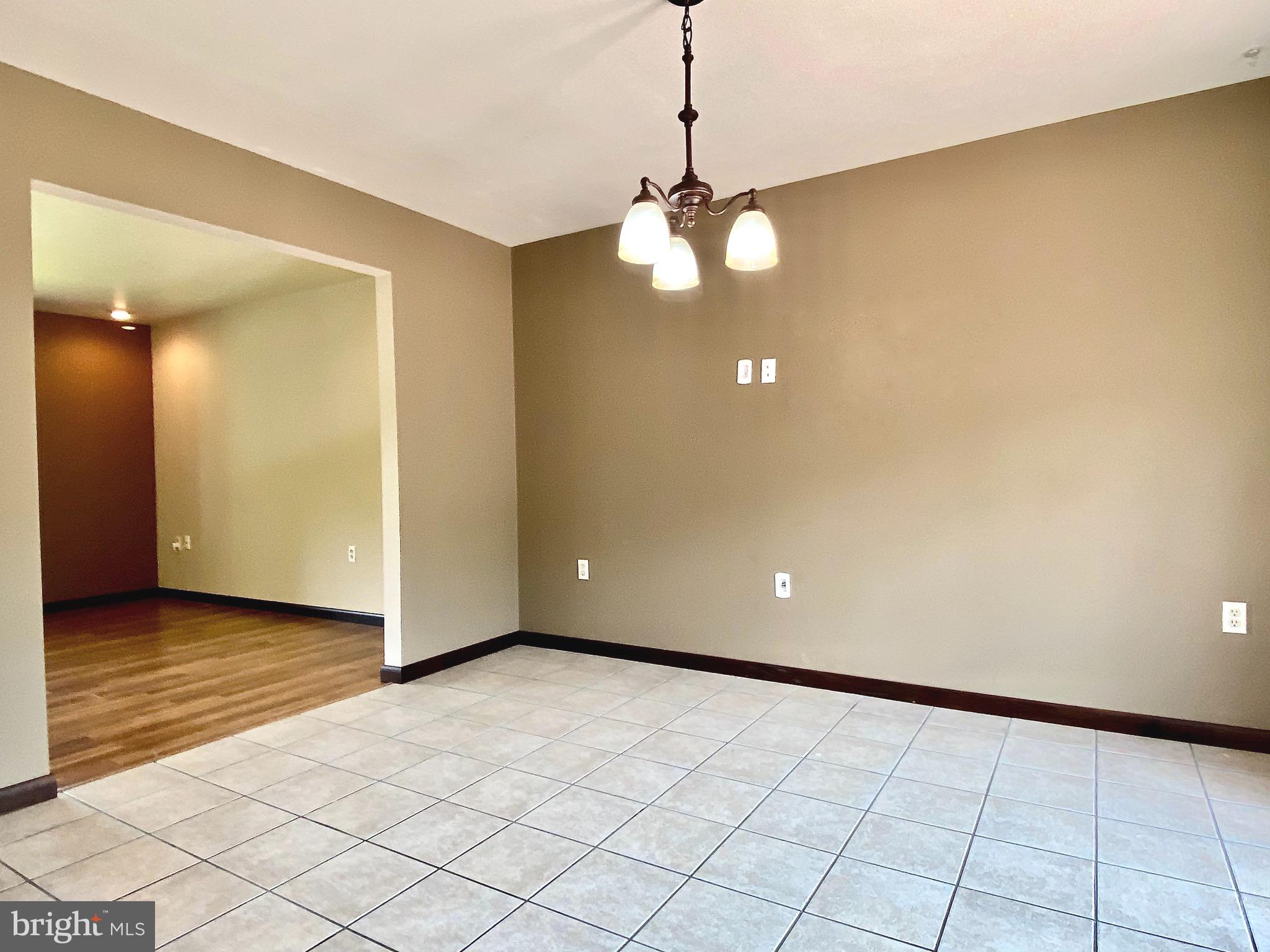 2807 Fridinger Mill Road Manchester, MD 21102 - Photo 10 of 51 Separate dining room