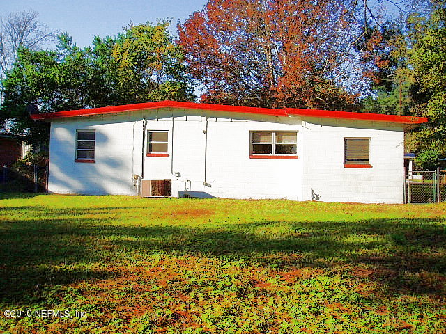 3211 Kline Road Jacksonville, FL 32246 - Photo 10 of 10 a front view of house with yard
