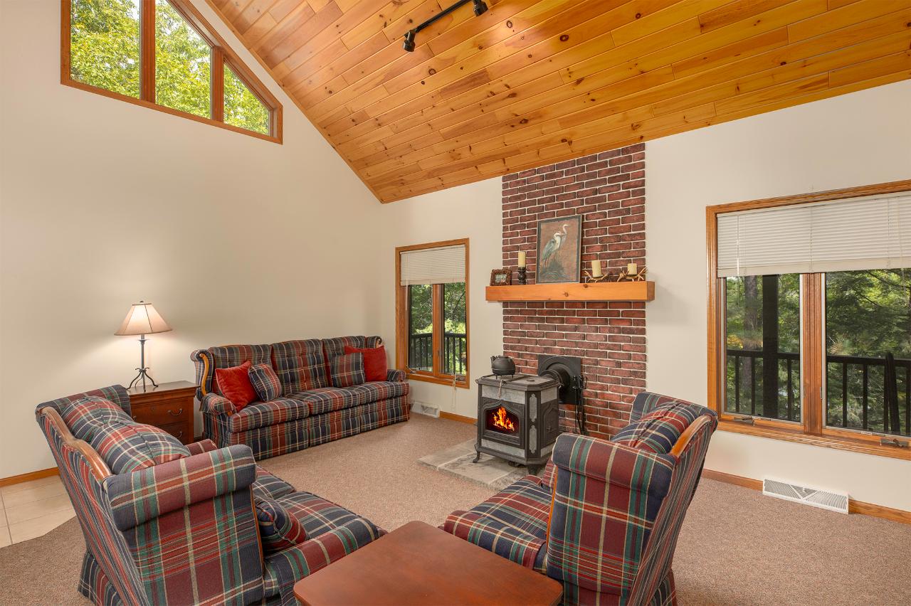 2494 Long View Drive Rhinelander, WI 54501 - Photo 10 of 33 Gallery Image 10