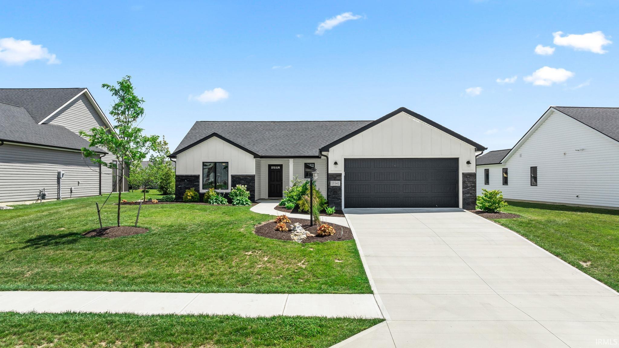 13541 Fringe Tree Trail Fort Wayne, IN 46814 - Photo 3 of 45