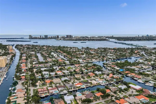 $199,000 | 13499 Biscayne Boulevard, Unit 713, North Miami, FL 33181