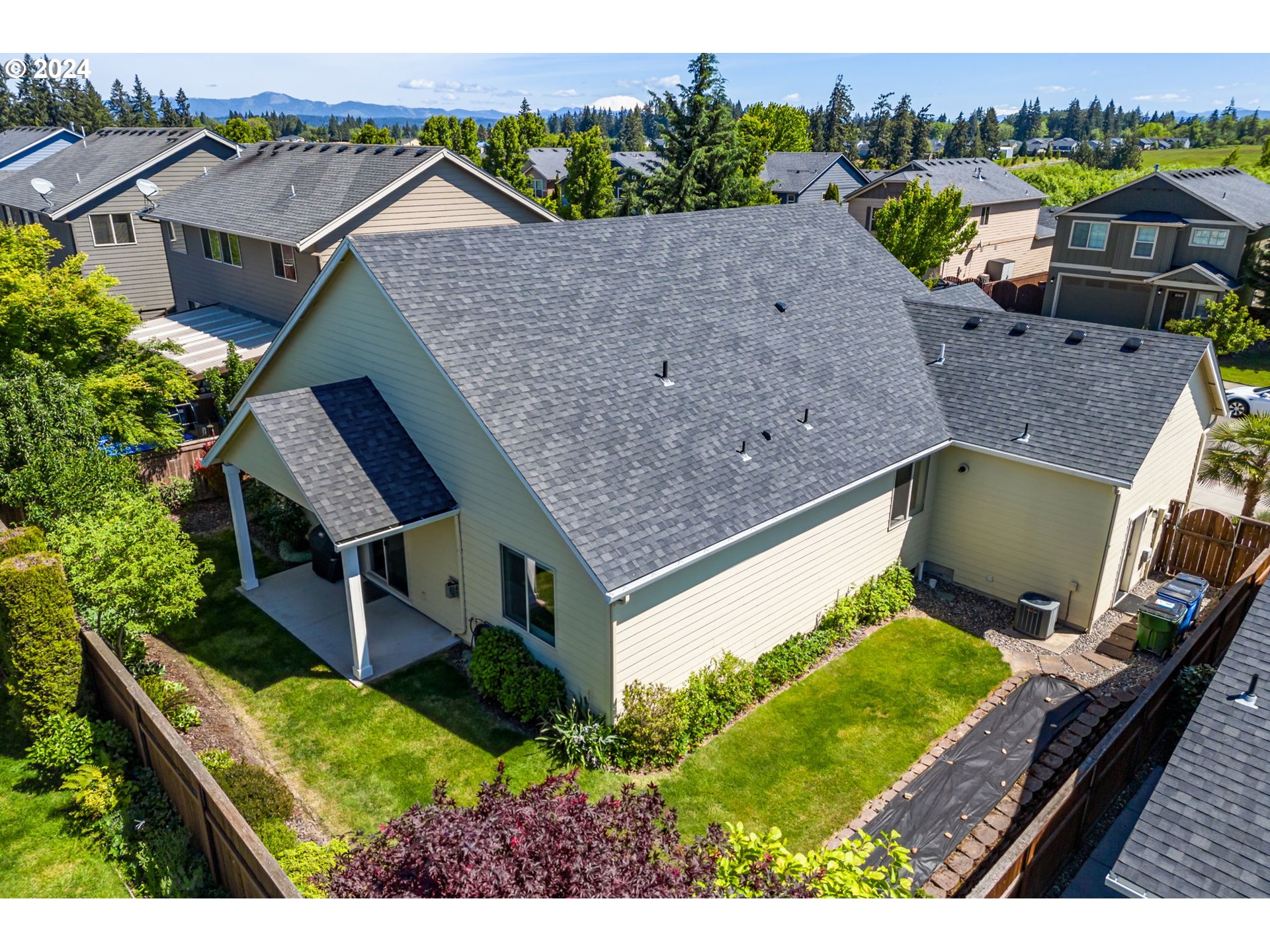 151 North 40th Avenue Ridgefield, WA 98642 - Photo 38 of 42 an aerial view of a house with a yard basket ball court and outdoor seating