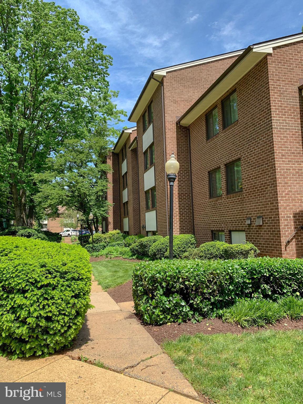 1401 Northgate Square, Unit 22C Reston, VA 20190 - Photo 4 of 71 Gallery Image 4