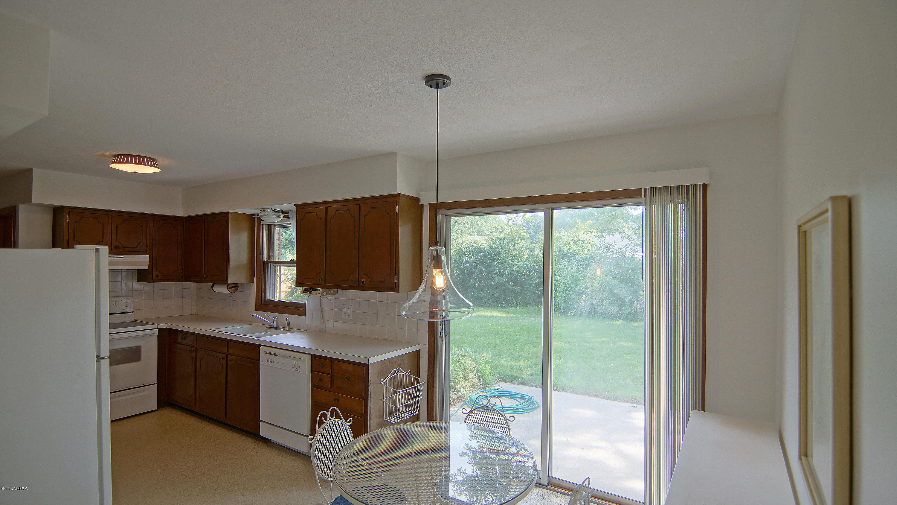 2816 Crown Point Road Stevensville, MI 49127 - Photo 12 of 24 DSC00036