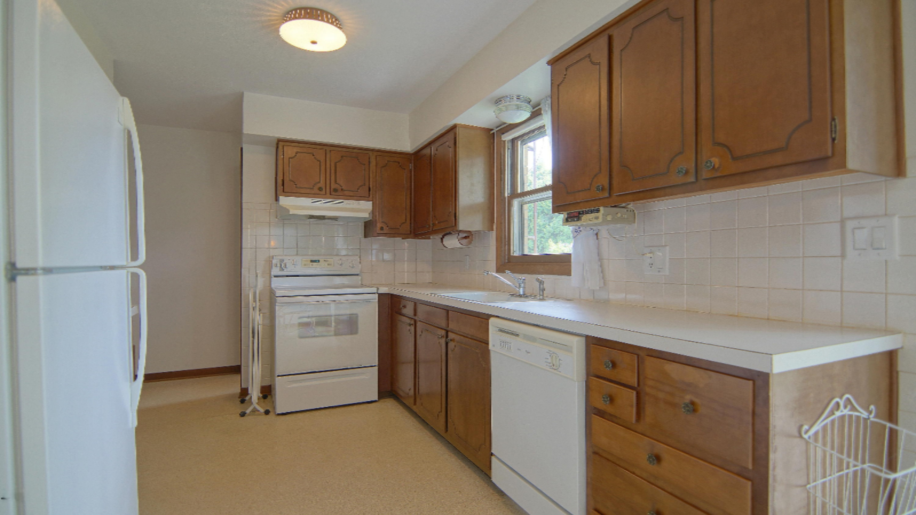 2816 Crown Point Road Stevensville, MI 49127 - Photo 3 of 24 DSC00038