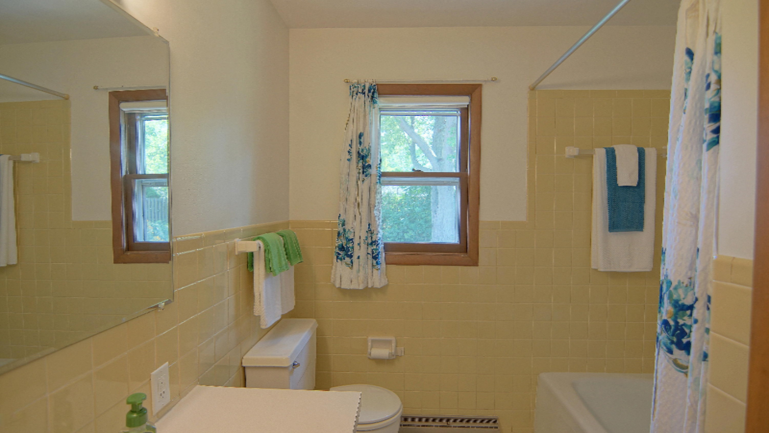 2816 Crown Point Road Stevensville, MI 49127 - Photo 6 of 24 DSC00048