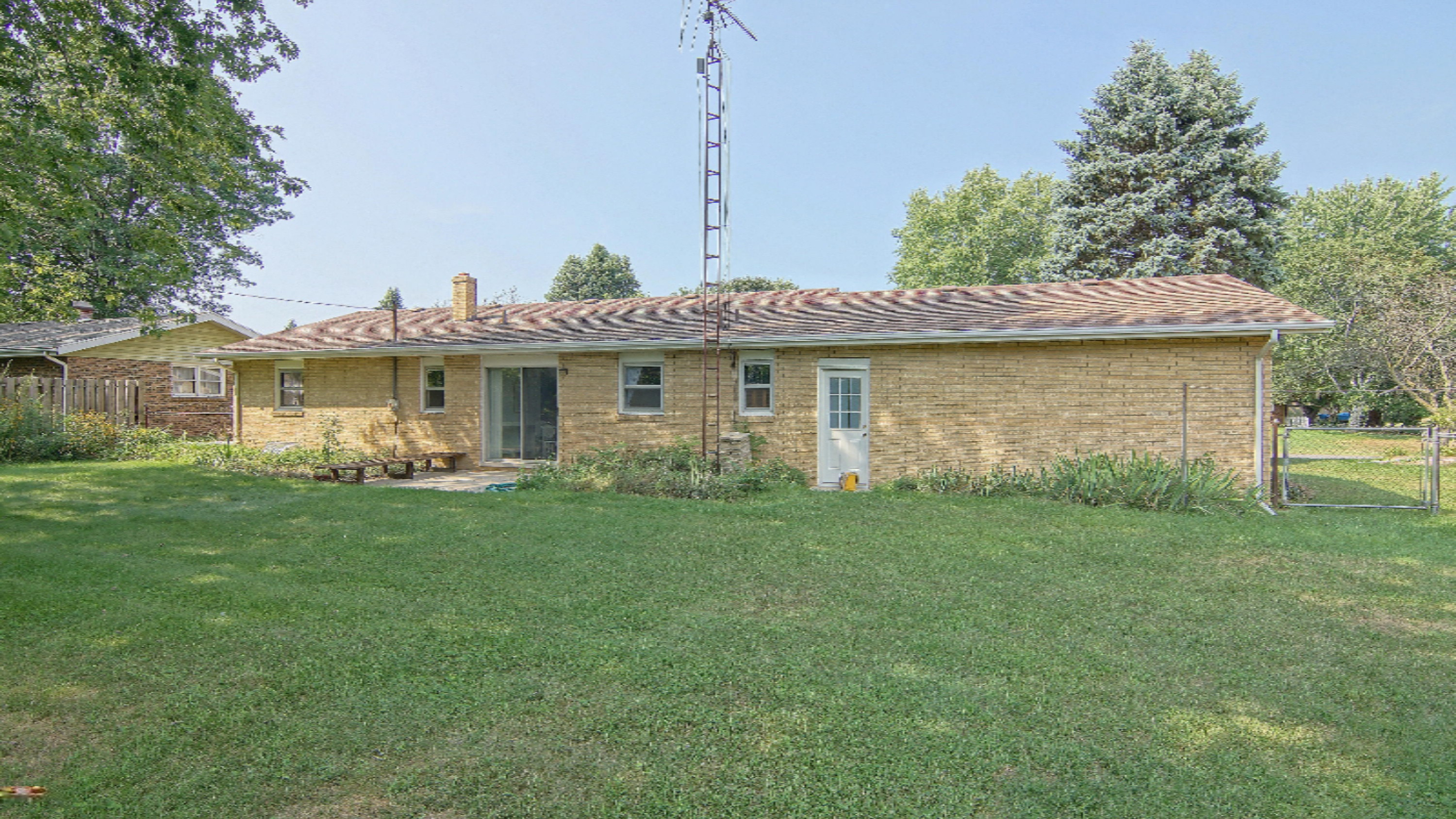 2816 Crown Point Road Stevensville, MI 49127 - Photo 10 of 24 DSC00076