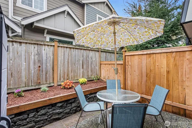 $375,000 | 20714 76th Avenue West, Unit 11, Edmonds, WA 98026