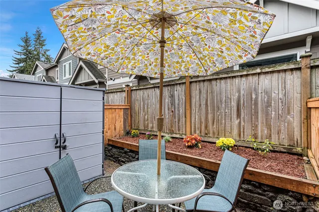 $375,000 | 20714 76th Avenue West, Unit 11, Edmonds, WA 98026