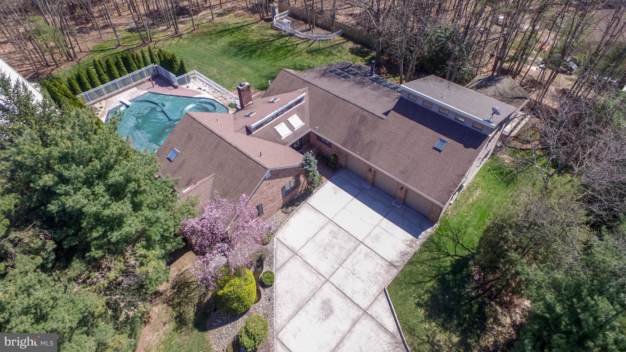 217 Old Forge Road Monroe Township, NJ 08831 - Photo 10 of 60 Gallery Image 10