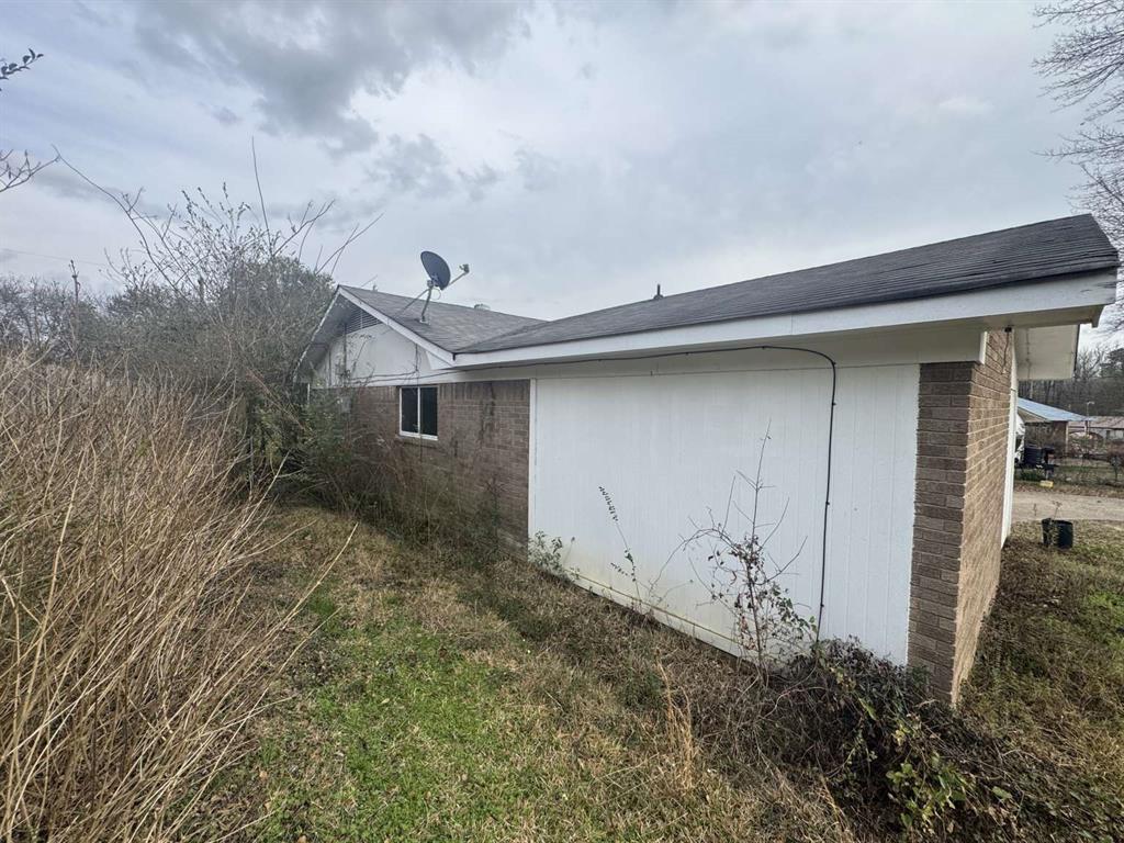 307 Gilbert Drive Vivian, LA 71082 - Photo 4 of 28