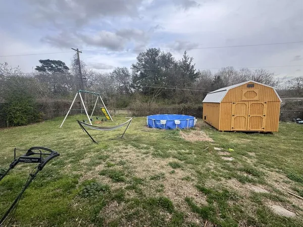 $124,500 | 307 Gilbert Drive, Vivian, LA 71082