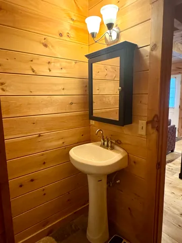 $289,500 | 151 Westmore Road, Charleston, VT 05846