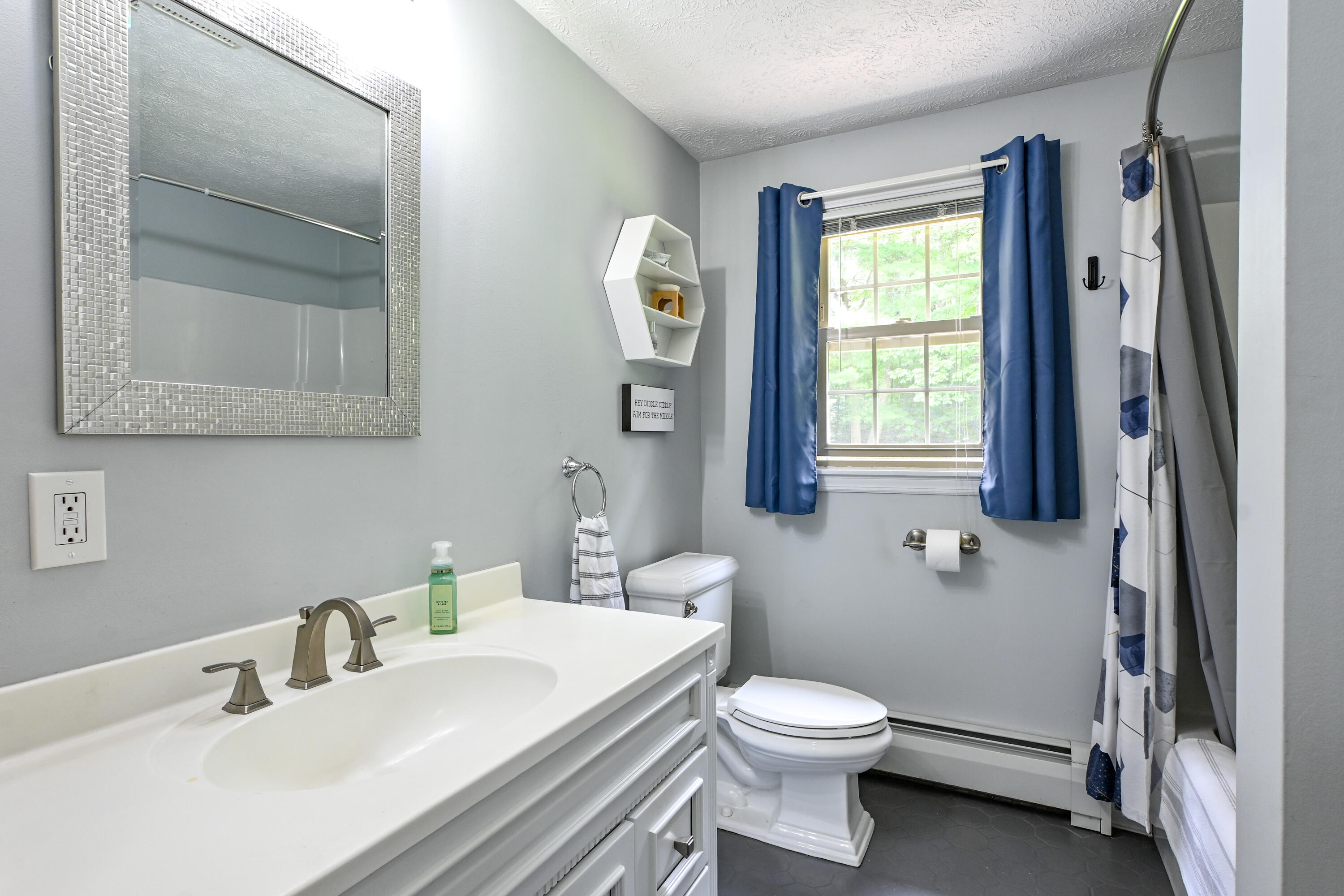 24 Sokokis Road Biddeford, ME 04005 - Photo 23 of 50 24SokokisRd-69