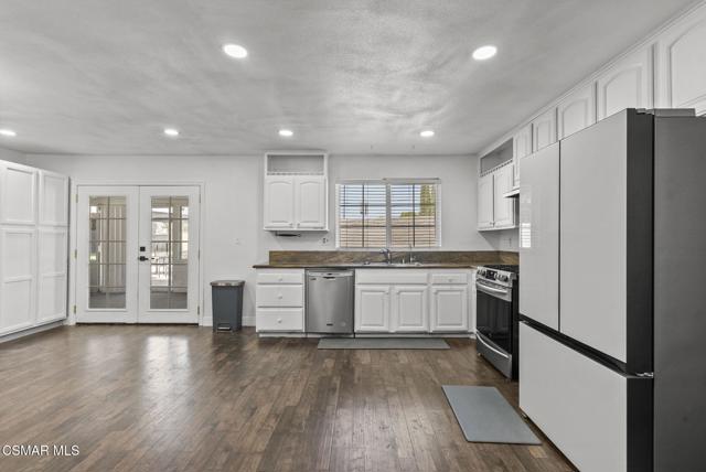 459 Mark Drive Simi Valley, CA 93065 - Photo 11 of 43