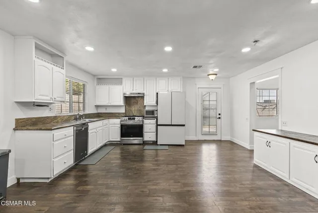 $875,000 | 459 Mark Drive, Simi Valley, CA 93065