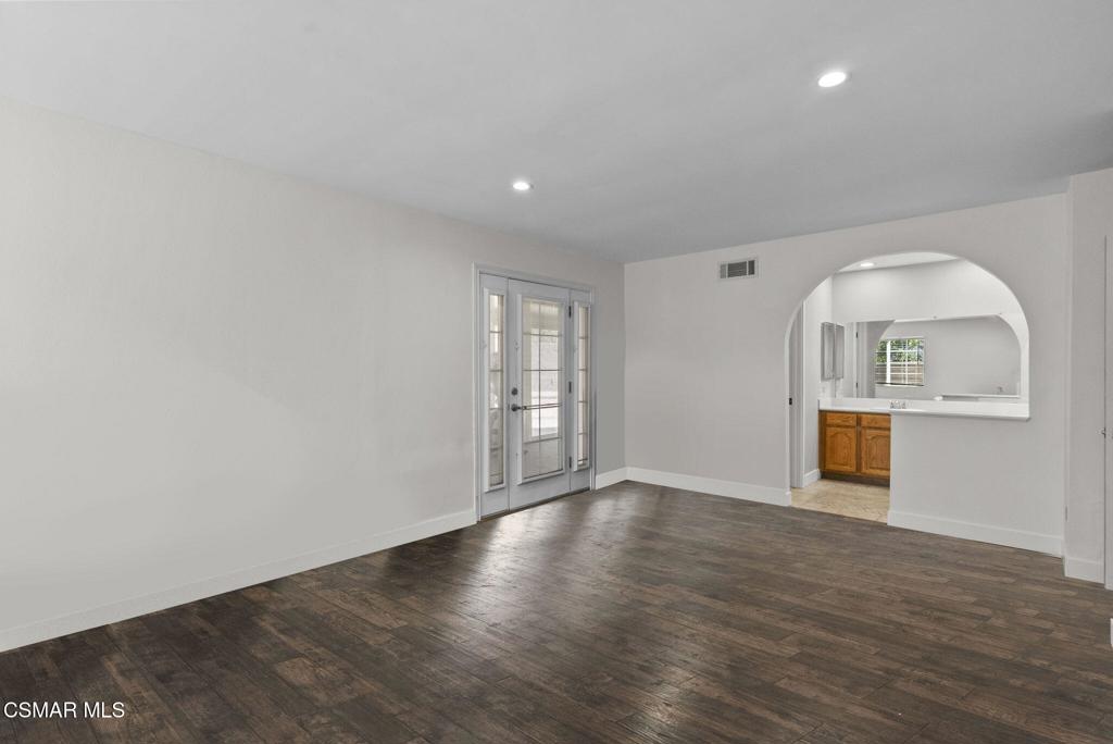 459 Mark Drive Simi Valley, CA 93065 - Photo 16 of 43