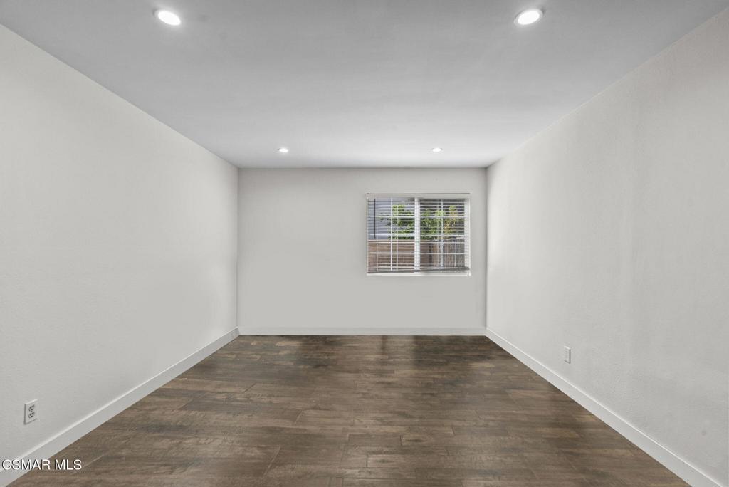 459 Mark Drive Simi Valley, CA 93065 - Photo 18 of 43