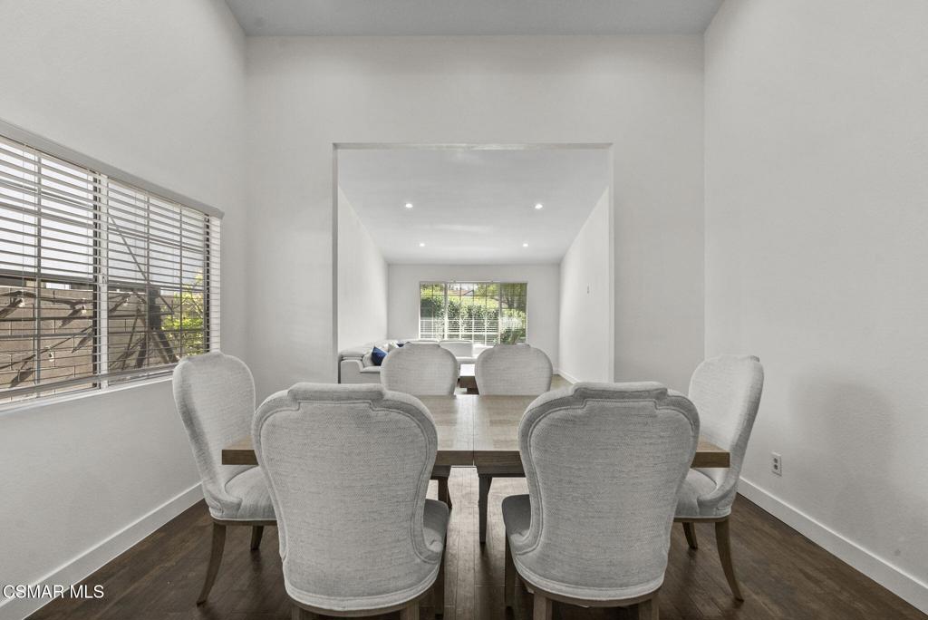 459 Mark Drive Simi Valley, CA 93065 - Photo 7 of 43