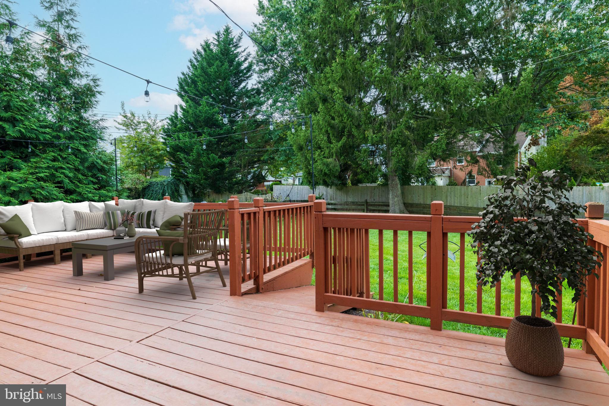 56 West Chelfield Road Glenside, PA 19038 - Photo 25 of 39 Deck (virtually staged)