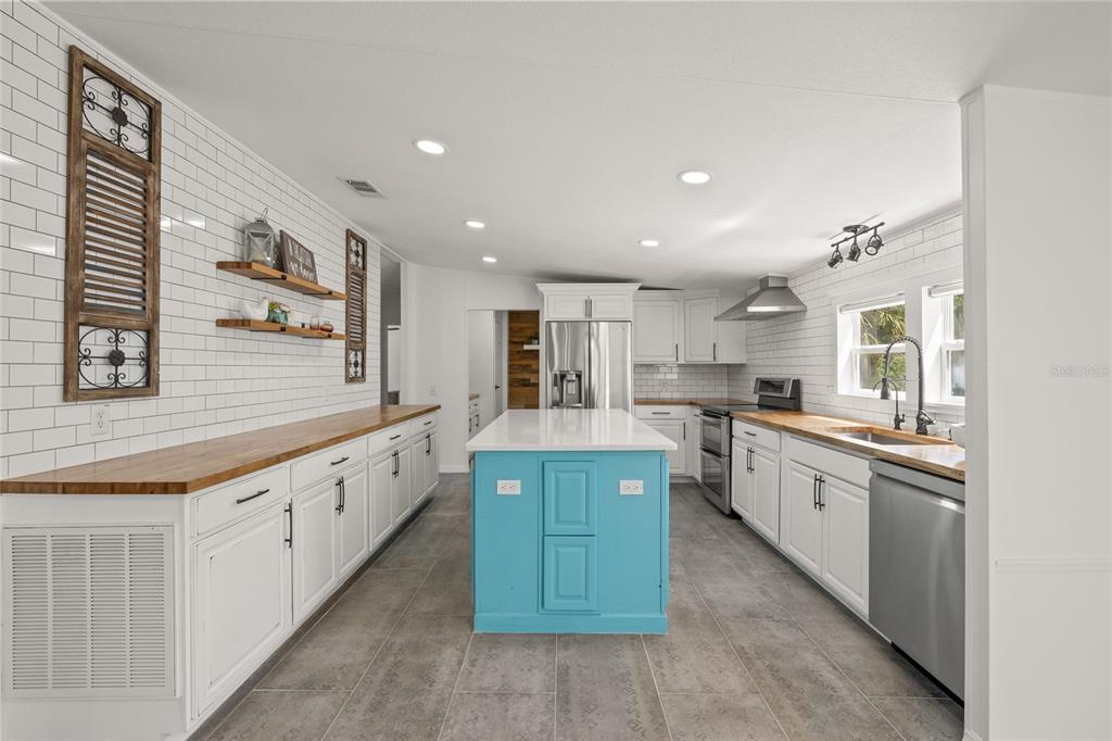 4425 Pine Street Valrico, FL 33596 - Photo 19 of 74