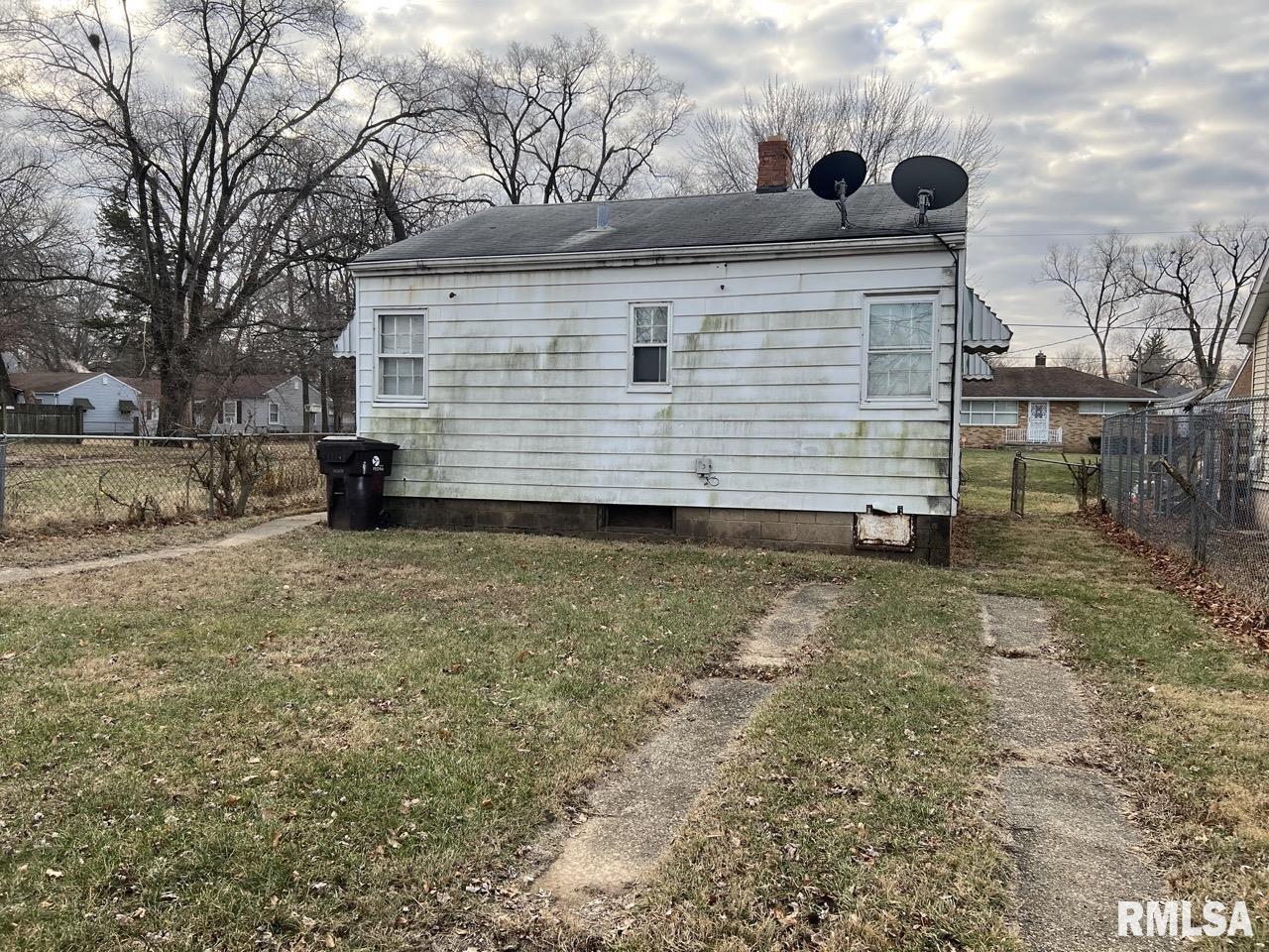 2413 West Proctor Street Peoria, IL 61605 - Photo 12 of 14