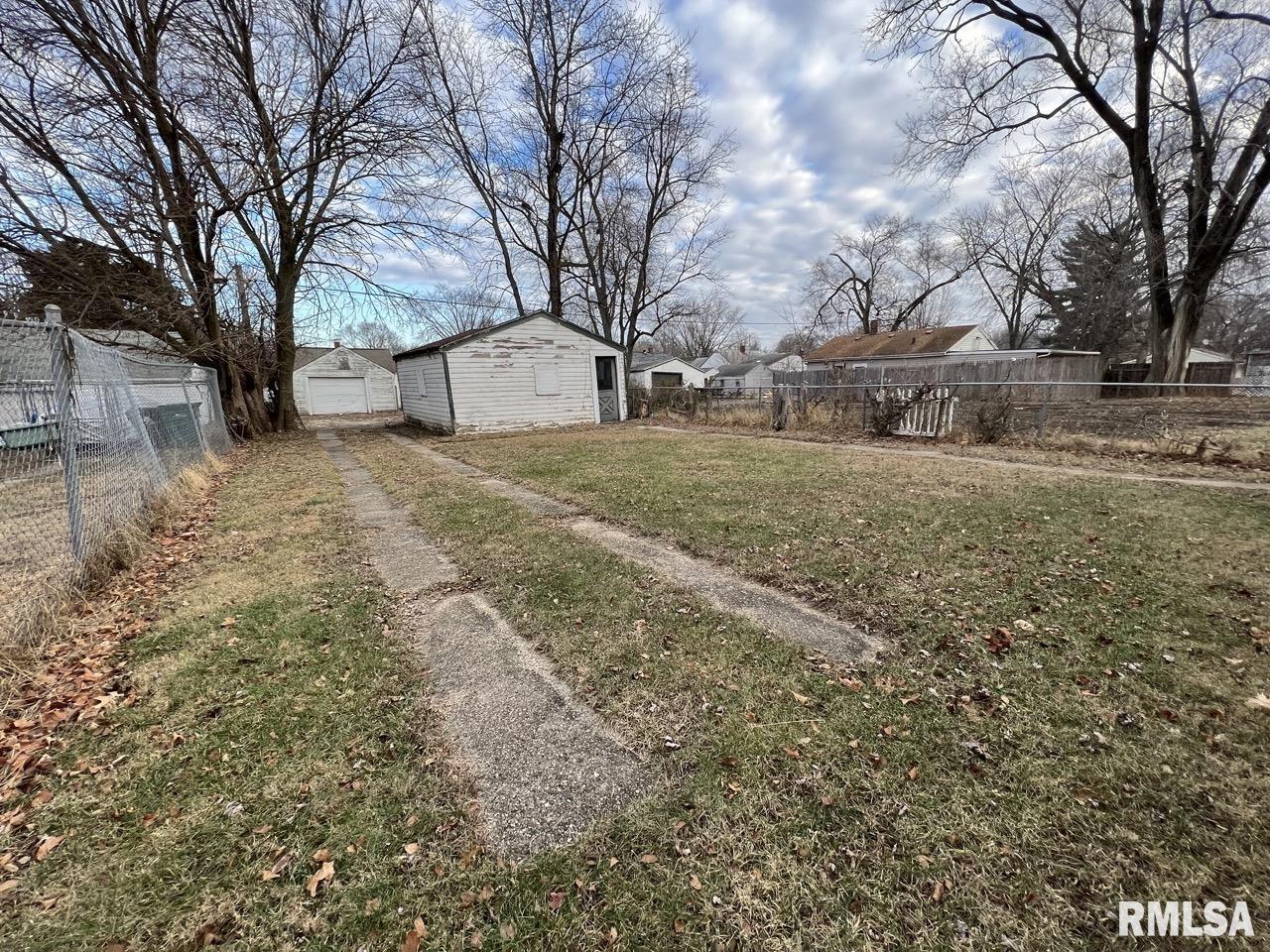 2413 West Proctor Street Peoria, IL 61605 - Photo 13 of 14