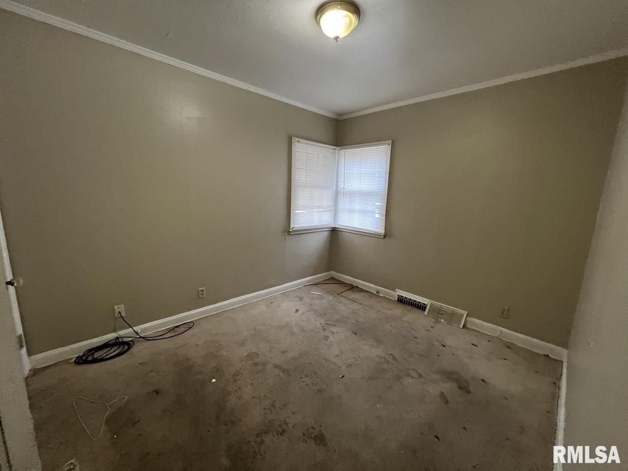 2413 West Proctor Street Peoria, IL 61605 - Photo 5 of 14