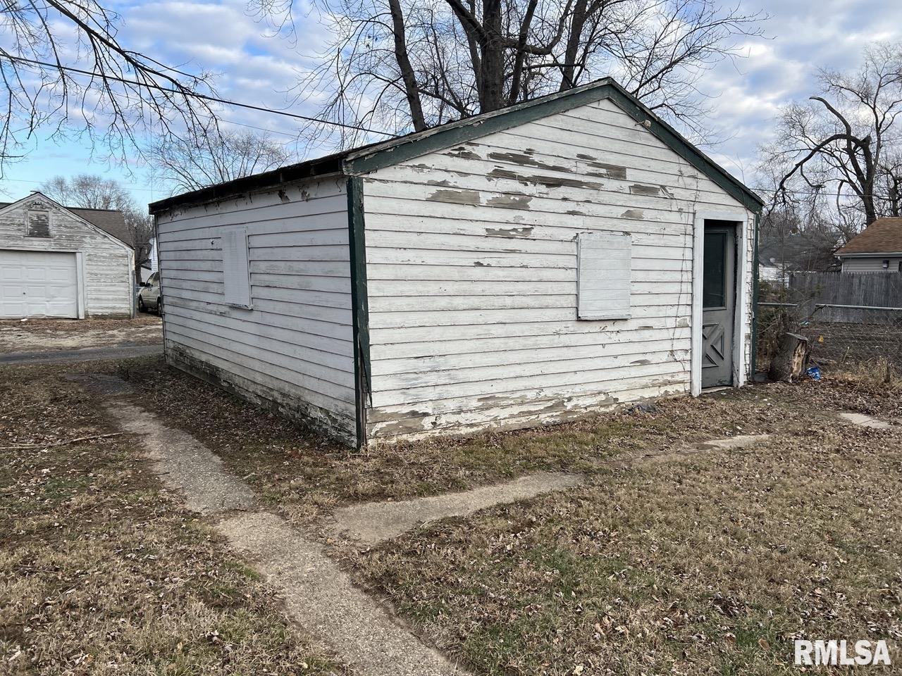 2413 West Proctor Street Peoria, IL 61605 - Photo 9 of 14