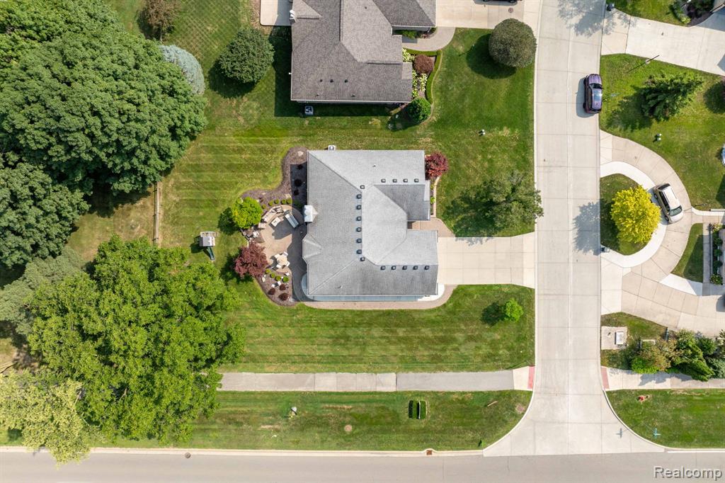 1003 Bembridge Drive Rochester Hills, MI 48307 - Photo 52 of 57
